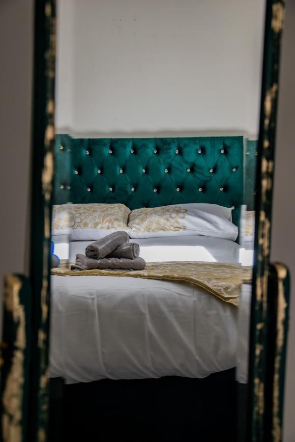 בראדפורד Bv Lush Apartment At Conditioning House Bradford מראה חיצוני תמונה